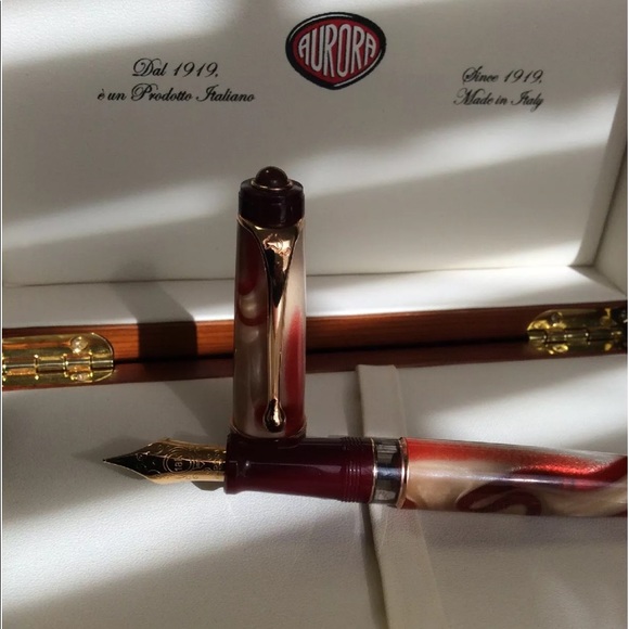 Aurora 18k solid gold fine point nib. Rare! - Picture 4 of 5